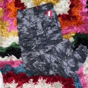 SPANX STRETCH TWILL CARGO PANT